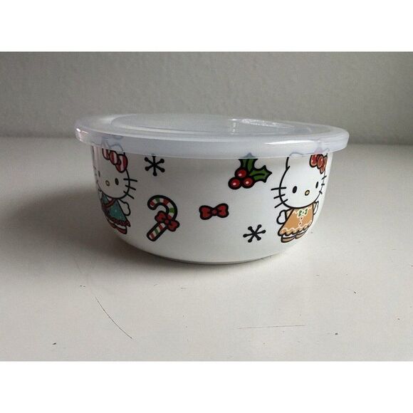 Hello Kitty Christmas Pressure Lid Ceramic Food Storage Bowl Container Large NEW - Picture 6 of 11